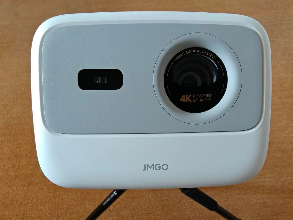 JMGO N1S 4K beamer triple laser 1700 lumen